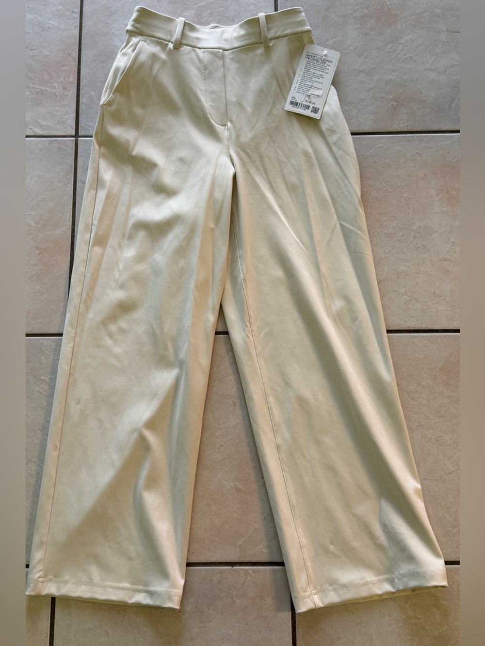 NWT Lululemon Daydrift Cream Wide-Leg Dress Pants